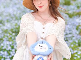 台湾片商干得好!曾来过成人展的洋妞要下马给大家看粉鲍了!